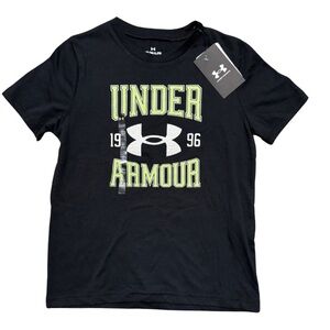NWT! Boys Under Armour Black Short Sleeve Performance Tee